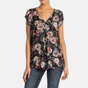 Halogen Black Floral Flowy V Neck Blouse